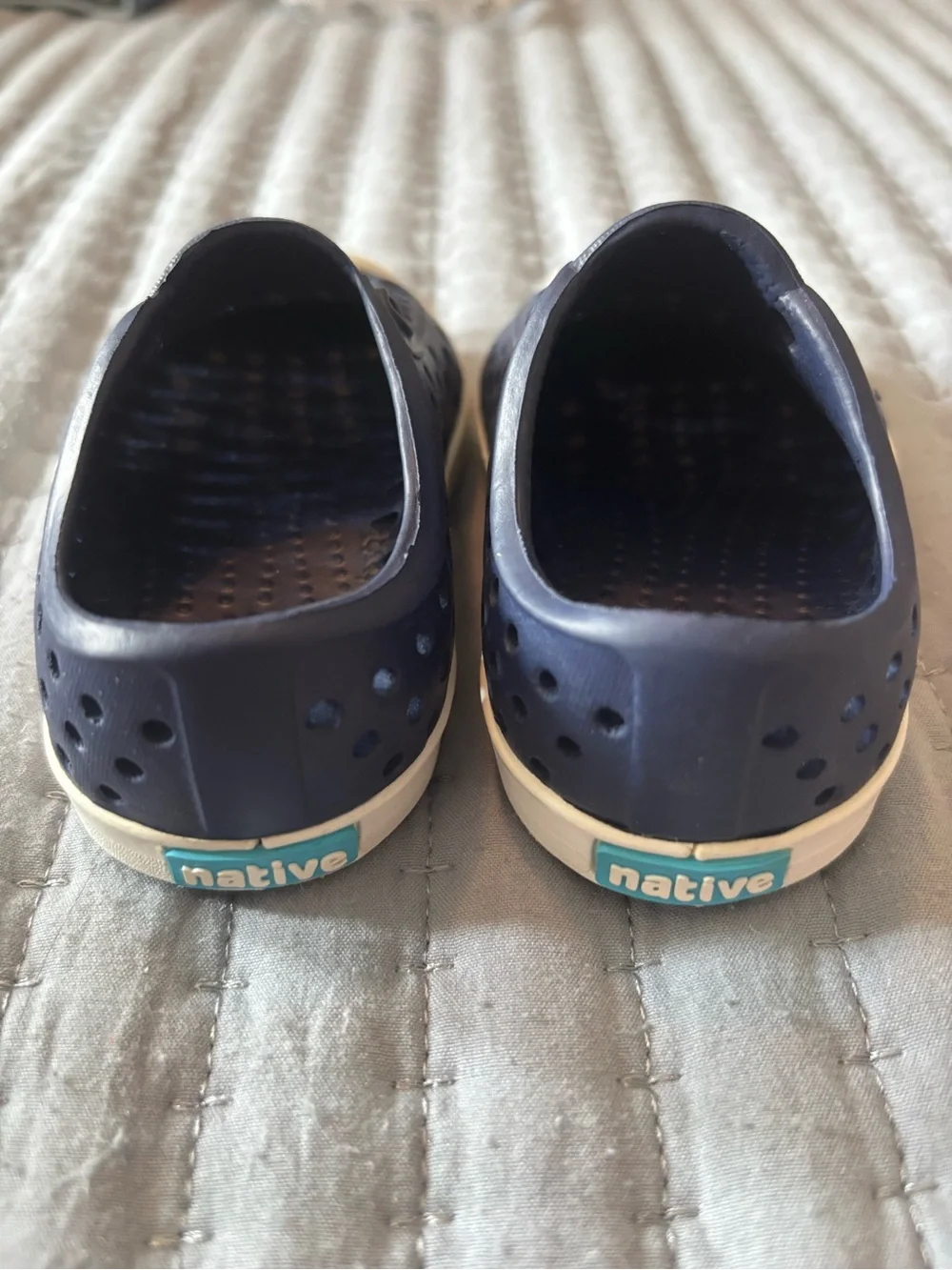 Native Jefferson Kids Navy Blue Slip-On Water Shoes Sneakers White Toe C4